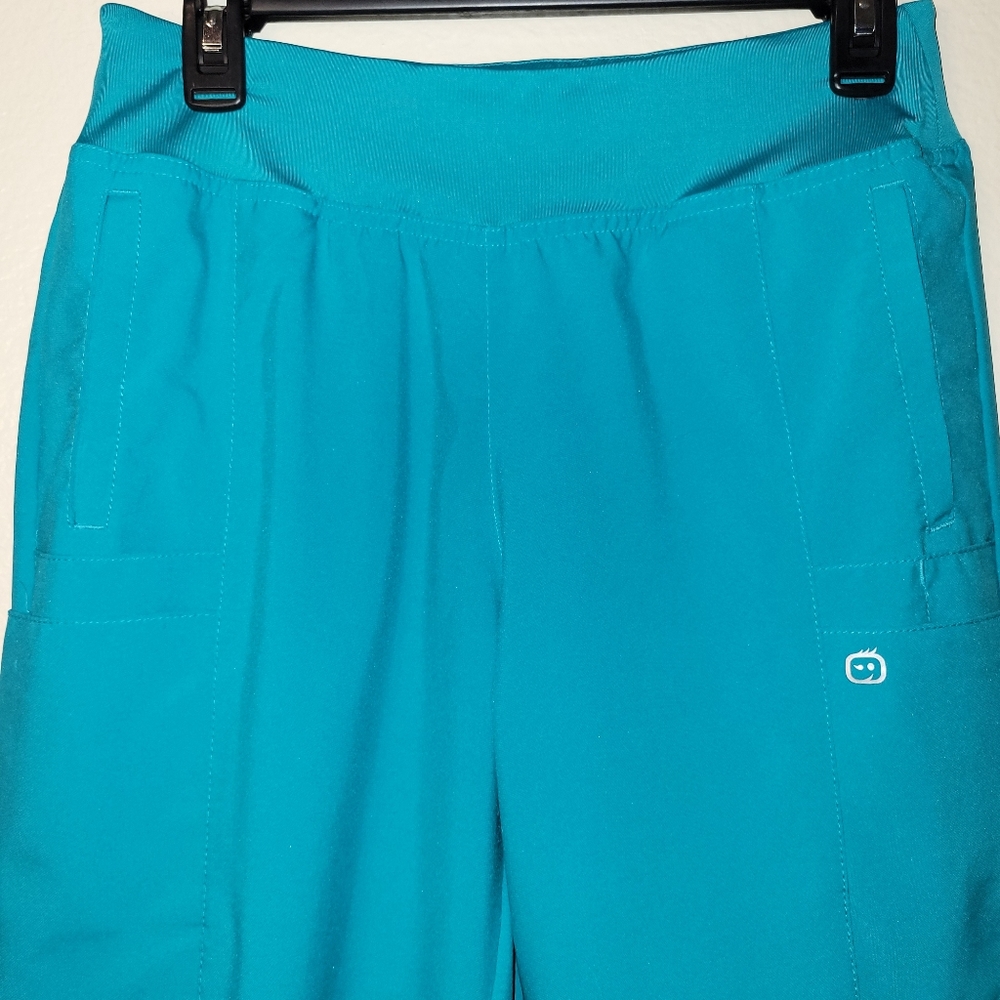 Scrub jogger